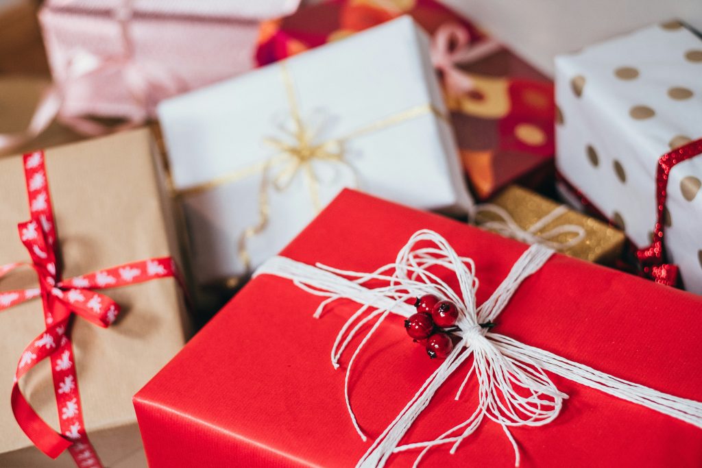 Wine and Travel Gifts